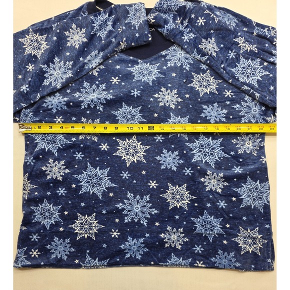 Nautica Women's Blue w Snowflakes Fleece 2 Piece Pajama Set. New. Size L - Picture 12 of 16
